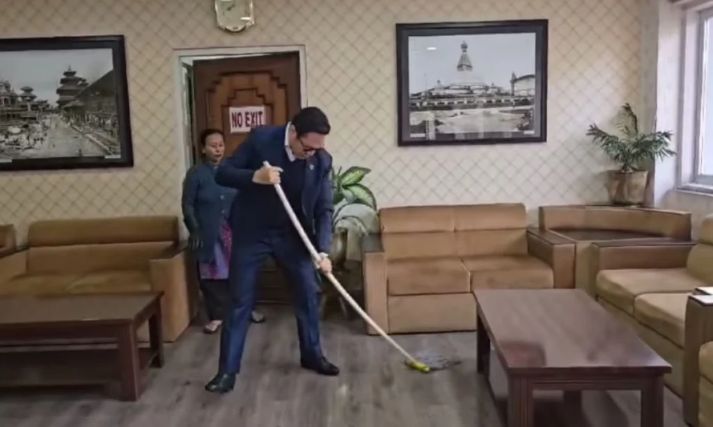 माननीय मन्त्री सुदन किराँतीलाई खुल्ला प्रत्र