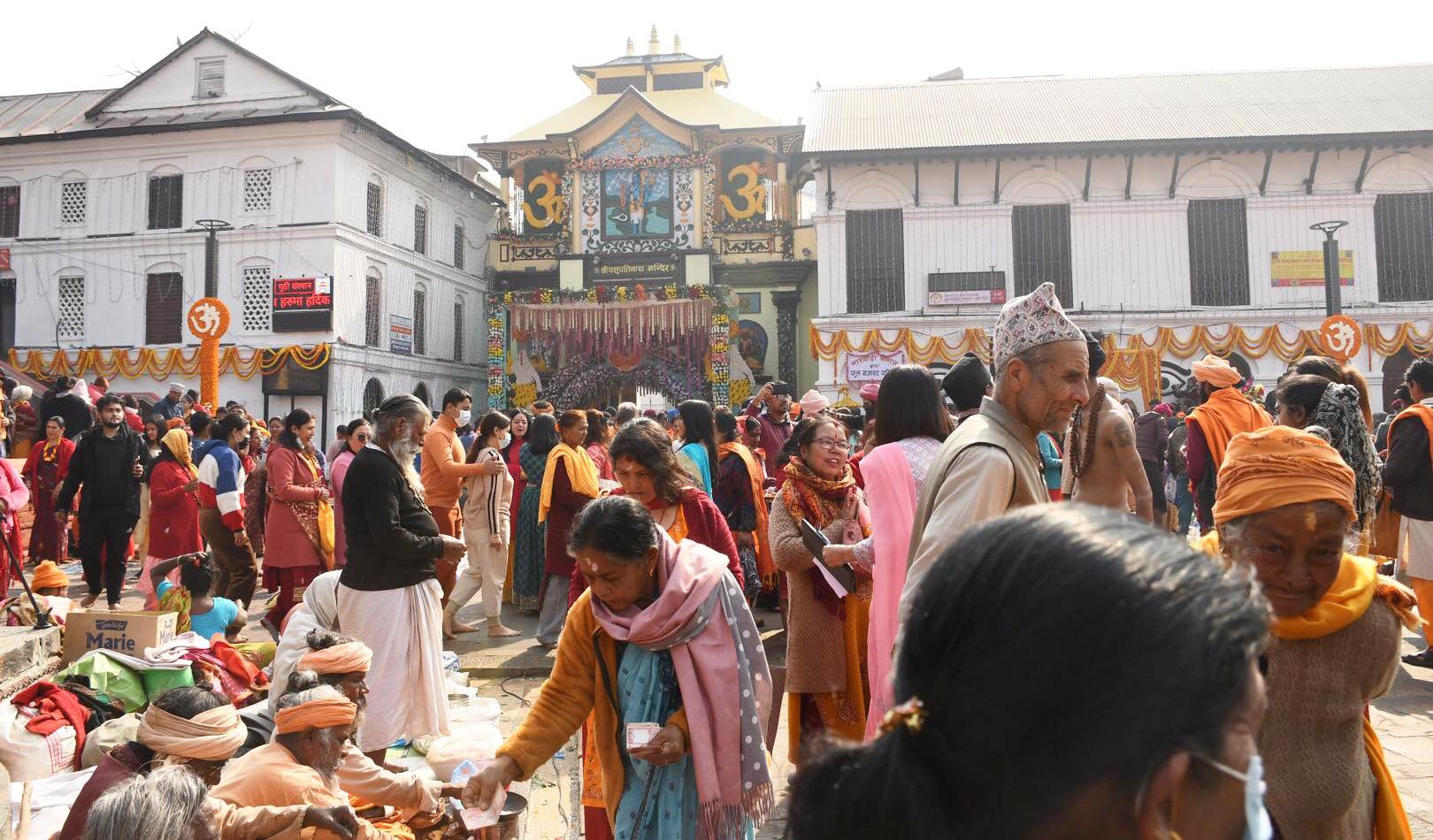 महाशिवरात्रि पर्व आज देशभरका शिवालयमा विधिपूर्वक पूजा, आराधना एवं दर्शन गरी मनाइँदै