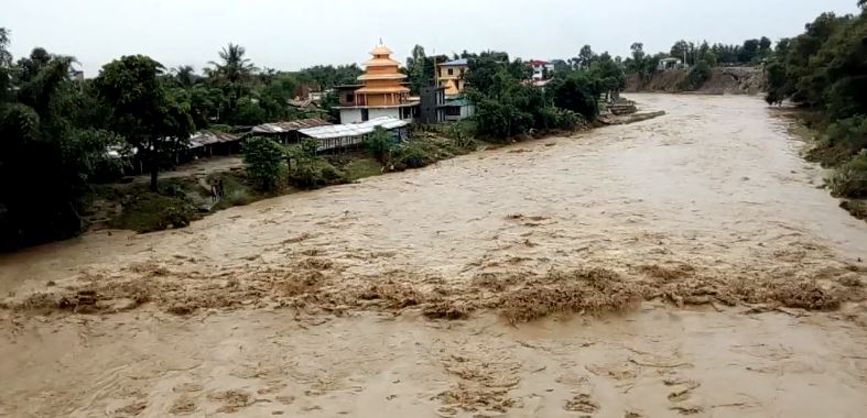 बाढी पहिरोबाट ४८ को मृत्यु