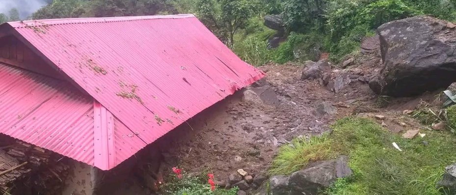 पहिरोका कारण ताप्लेजुङमा सयौँ परिवार प्रभावित