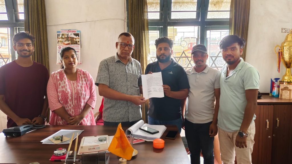 उपप्राध्यापक तामाङमाथि कुटपिटको विद्यार्थी संगठन र प्राध्यापकको विरोध, दोषिलाई कारबाही गर्न माग