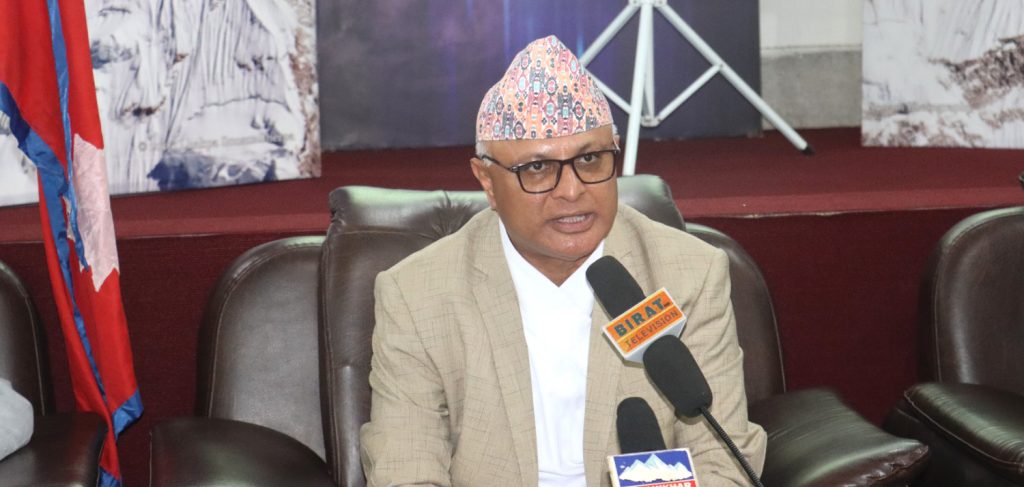 हतियार लुटिने र चौकी जलाइने अवस्थामा चुनाव हुन सक्दैन : मुख्यमन्त्री कार्की