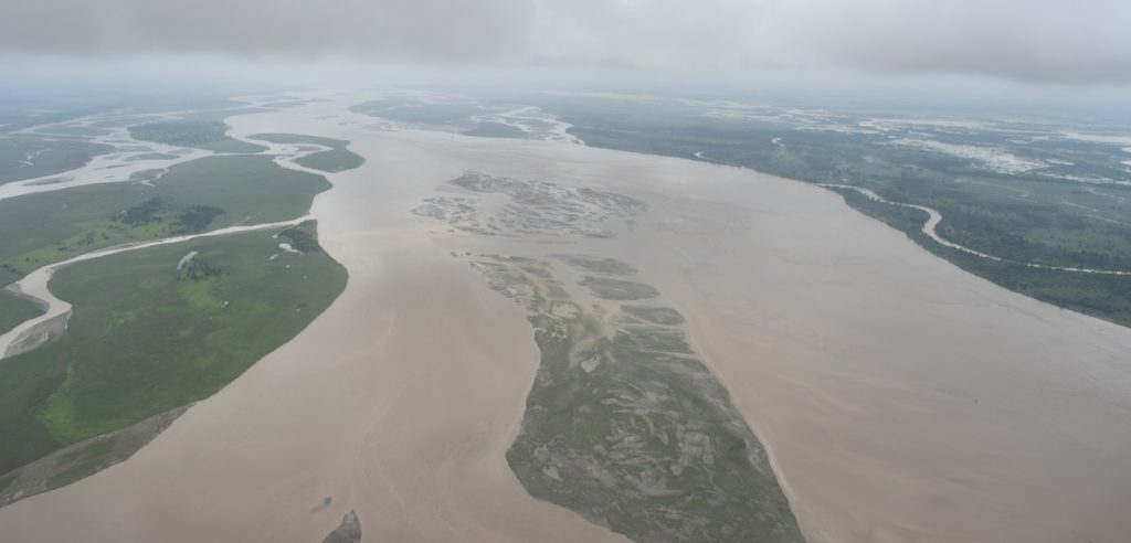 कोशीको चिलिया टापुमा फसेका ३४ जनाको उद्धार हुनै सकेन