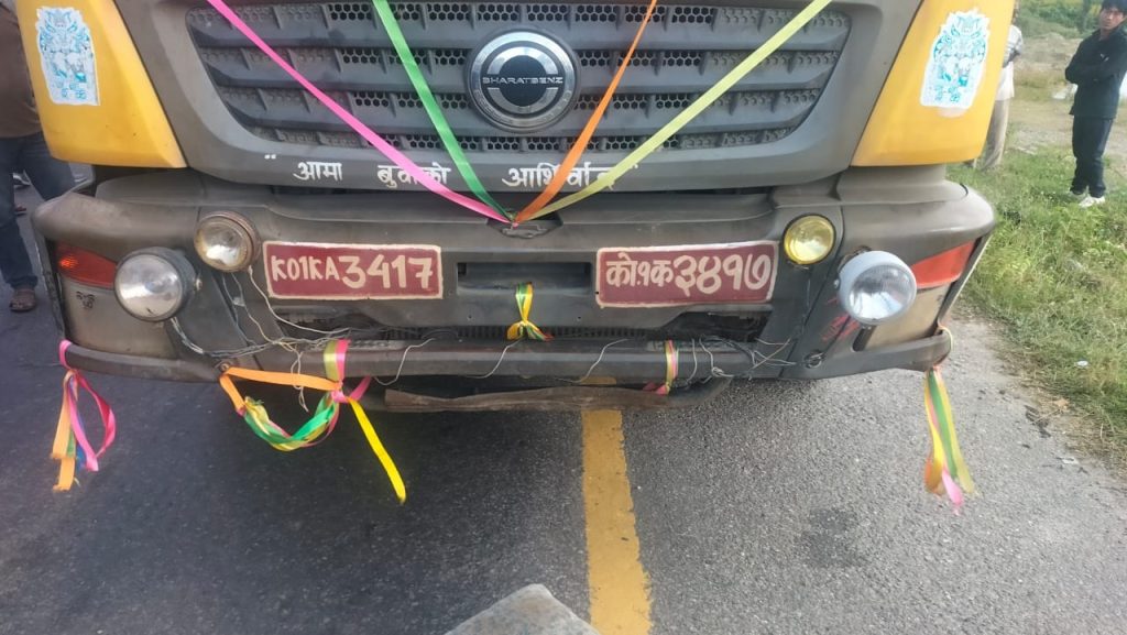 टिपरको ठक्करबाट  स्कुटर चालकको मृत्यु