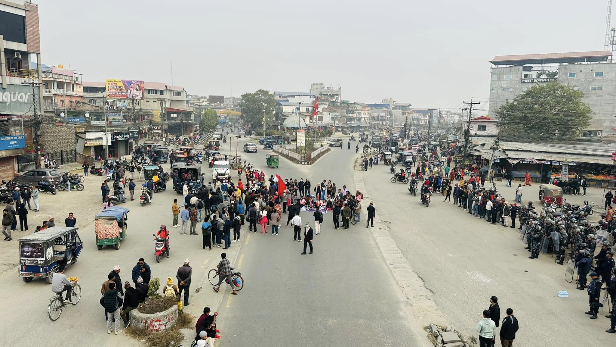 कोशी बन्दको आंशिक प्रभाव, १४ जना पक्राउ, एउटा गाडी तोडफोड