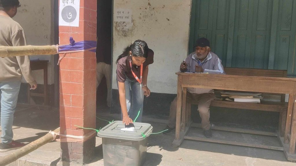 महेन्द्र मोरङ क्याम्पसमा स्ववियु चुनाव : २ बजेसम्म २ हजार २५ मत खस्यो