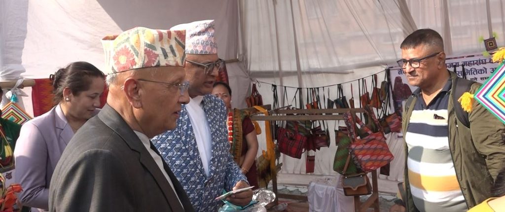 ढाका महोत्सवमा २५ लाखको कारोबार