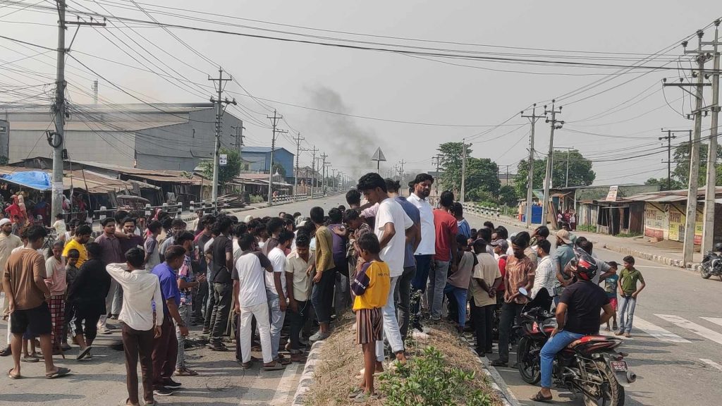 टिपरको ठक्करले मृत्यु भएपछि हरैँचामा तनावग्रस्त, डीएसपी घाइते