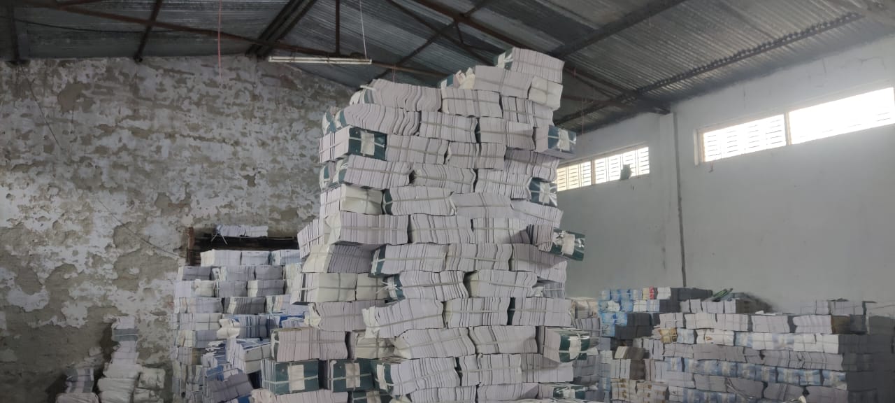 शैक्षिक सत्रको सुरुवातमा विद्यालय बन्द : पाँच लाख पुस्तकको सेट गोदाममा