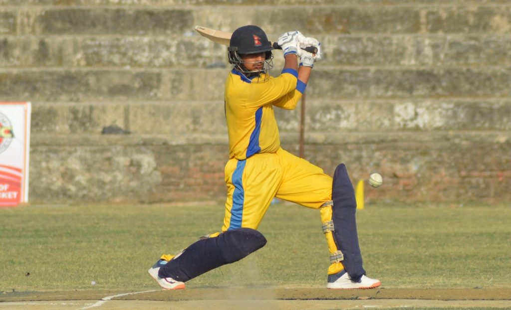 विराटनगरका क्रिकेट खेलाडी लोहनीलाई सहयोग