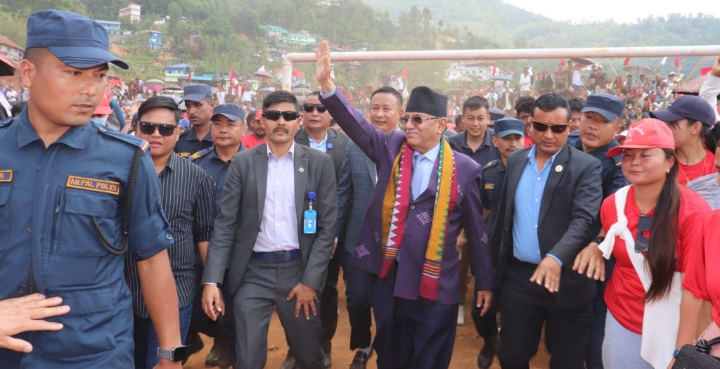 कम्युनिष्ट पार्टीहरुबीच एकताको बहस तीव्र : टुंगो लाग्न बाँकी