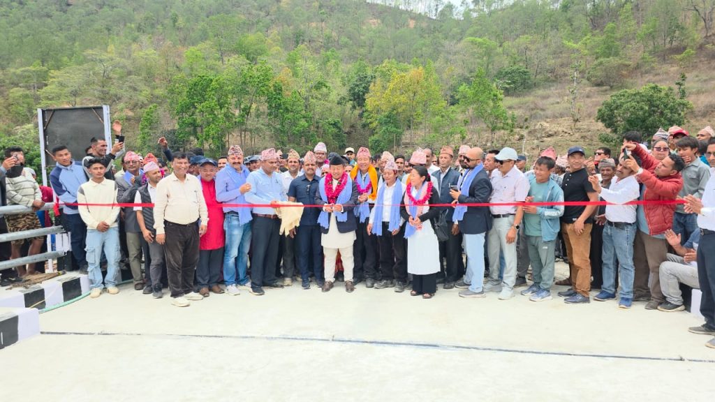 खोटाङ सावा खोलामा बनेको ८ करोडको पुल उद्घाटन