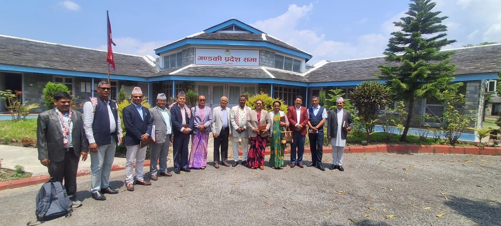 कोशीका सांसदहरू भ्रमणमा ब्यस्त,संसदीय गतिविधि ठप्प