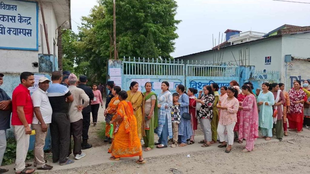 मानगढ खानेपानीको निर्वाचन : लालमणि भट्टराईको सुरुवाती अग्रता