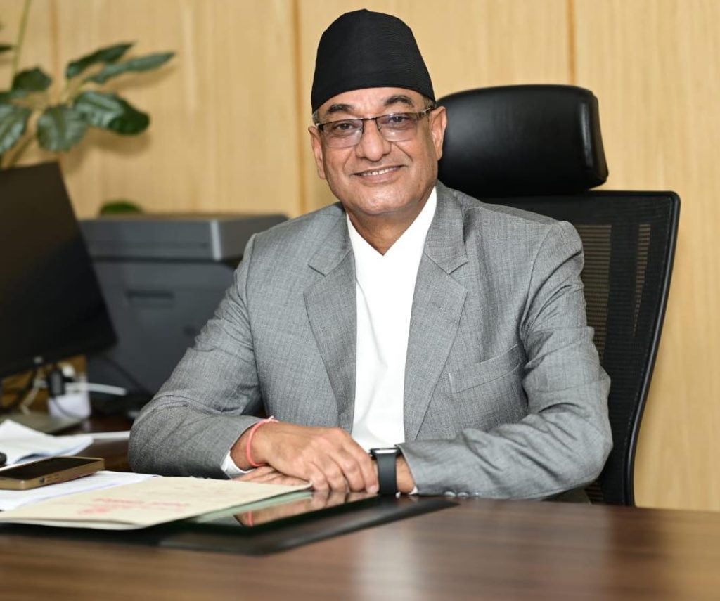 गृहमन्त्रीलाई प्रश्न : सहकारी ठगी गर्ने जिबी राई पक्राउ नगर्ने ?