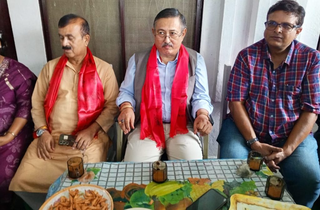 बालकृष्ण खाँडलाई प्रश्न, ‘तपाइँ रुपन्देहीबाट उपनिर्वाचन लड्ने हो ?’