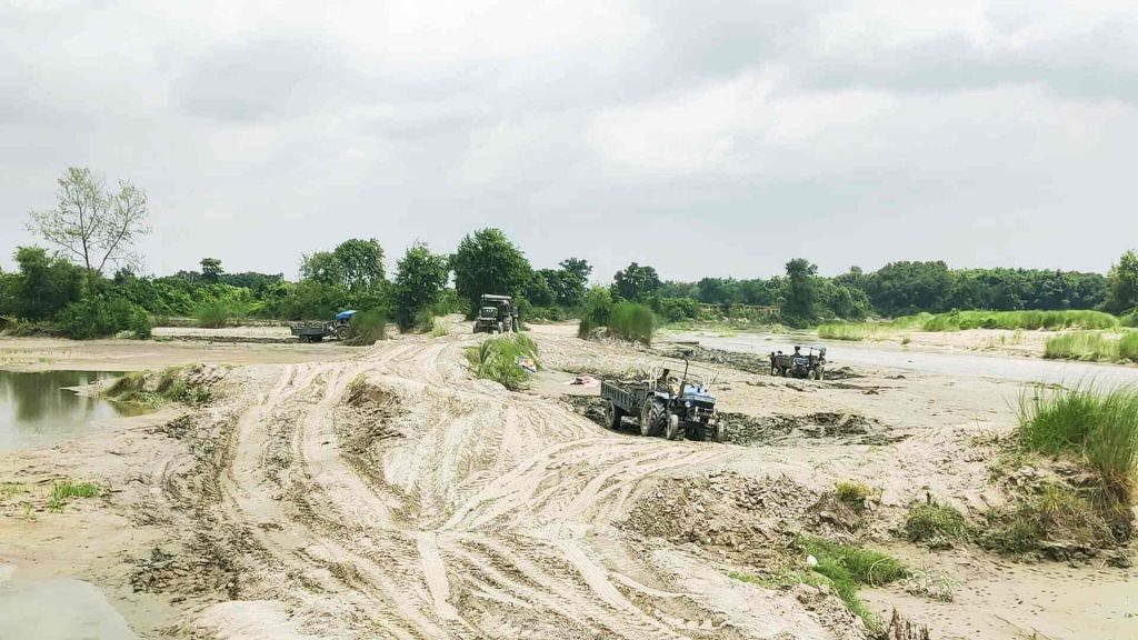 माटो चोरीमा महानगरको रहस्यमयी मौनता