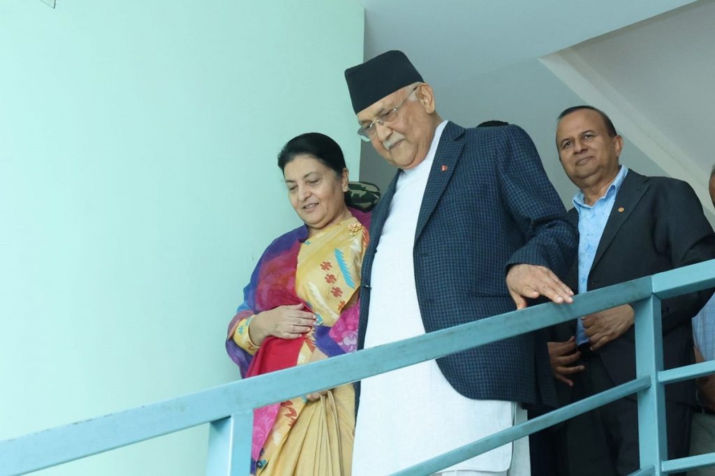 ओली र भण्डारीबीच के–के भयो कुराकानी ?