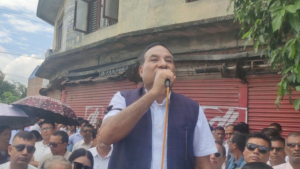 शिक्षा विधेयकविरुद्ध आक्रोश : दुई लाख स्कुल बसले देश ठप्प पार्छौं