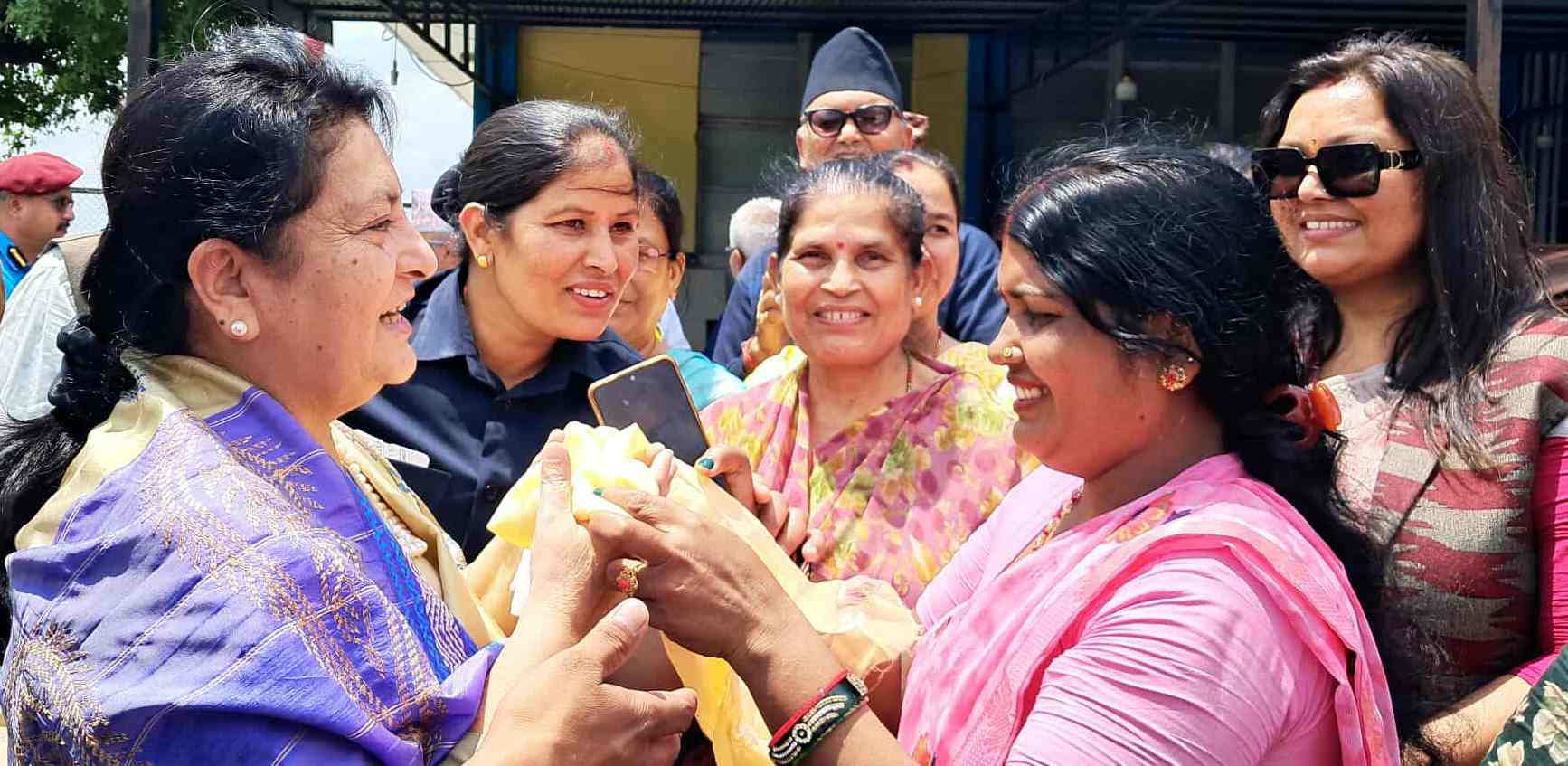 म एमालेकै कार्यकर्ता नै हुँ, गुट चलाउन आउँदैनः भण्डारी