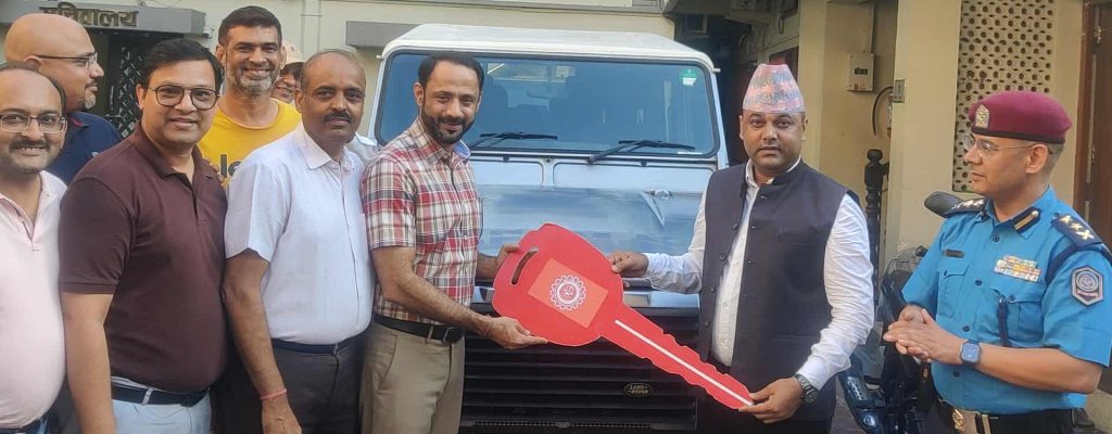 मोरङ उद्योग व्यापार संघद्धारा जिल्ला प्रशासन कार्यालयलाई गाडी हस्तान्तरण