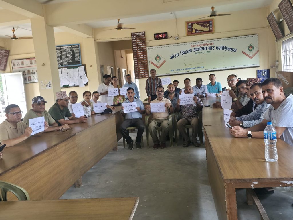 विराटनगरमा सेभ द नेसन, सेभ द कन्स्टिच्युसन भन्दै मौन प्रदर्शन