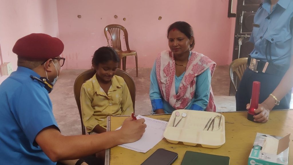 प्रहरी दिवसमा विराटनगरका बाढीपीडितलाई निःशुल्क स्वास्थ्य सेवा