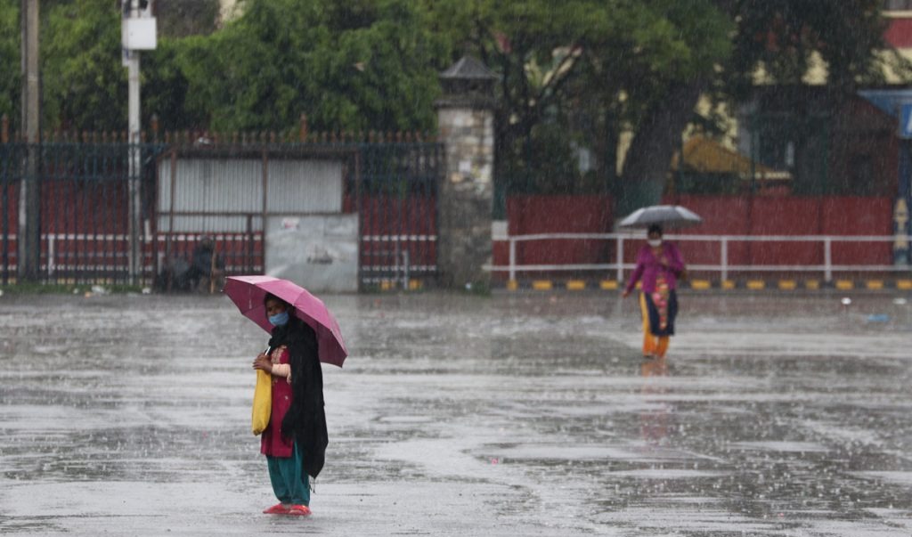 आज साँझदेखि भोली बिहानसम्म अति भारी वर्षाको सम्भावना