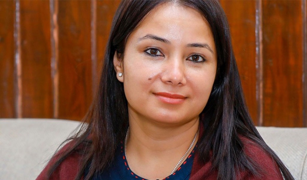 प्रचण्डको सचिवालयबाट गङ्गा दाहालको राजीनामा : भ्रम फैलाइएको गुनासो