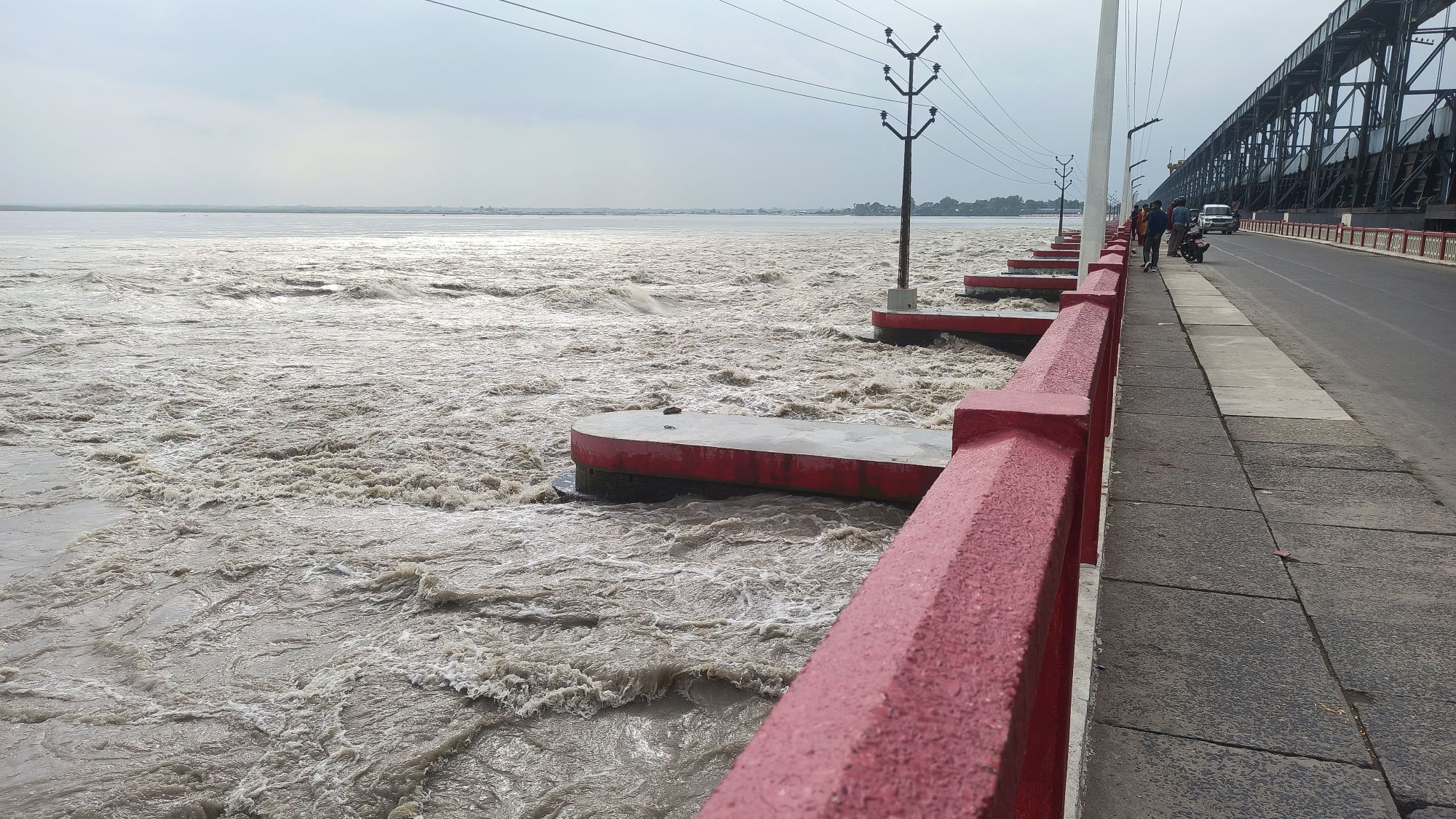 सप्तकोशीमा पानीको बहाब ५ लाख १० हजार क्यूसेक, रेड अलर्ट जारी