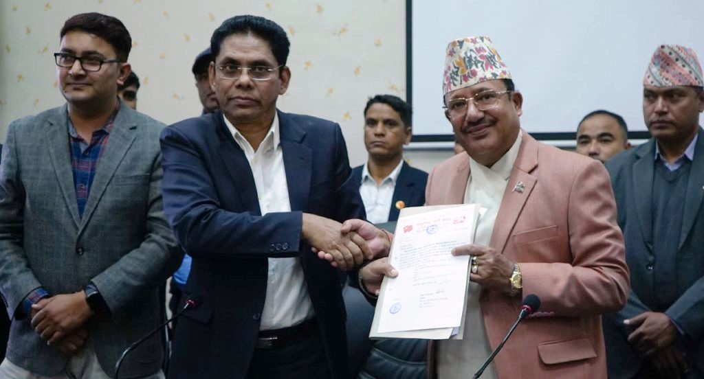 चुनाबमा भाग लिन विप्लबको पार्टी पनि दर्ता प्रक्रियामा, एमालेसँग एकता वार्ता भइरहेको दावी