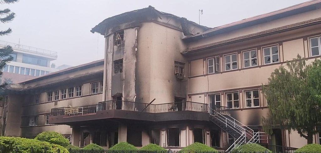 प्रतिनिधिसभा विघटनविरुद्ध सर्वोच्च अदालतमा पाँच रिट दायर