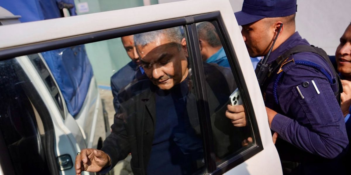 सर्वोच्च अदालतद्वारा दुर्गा प्रसाईंलाई २४ घण्टाभित्र उपस्थित गराउन आदेश