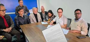 दल छोडेका जनार्दन शर्मा र सन्तोष परियारले बाबुराम संरक्षित पार्टीसँग एकता गर्ने