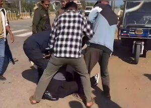 सिमरामा तनाव : एमाले नेताहरूको आगमनलाई लिएर झडप, कर्फ्यु जारी