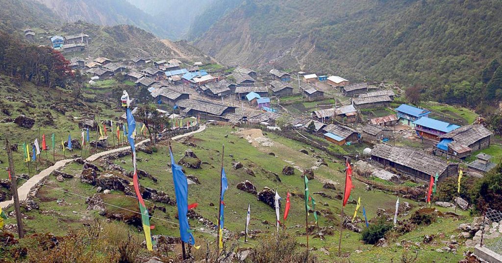 ओलाङचुङ्गोलामा ट्याक्टर र मोटरसाइकल पुगे