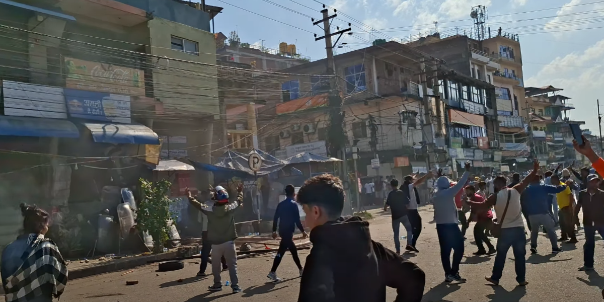 सिमरामा तनाव जारी, बिहीबार पनि कर्फ्यू आदेश