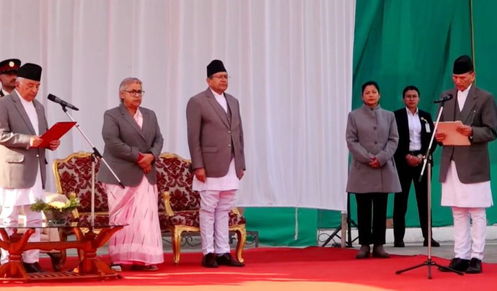 नव नियुक्त परराष्ट्रमन्त्री शर्माले लिए शपथ
