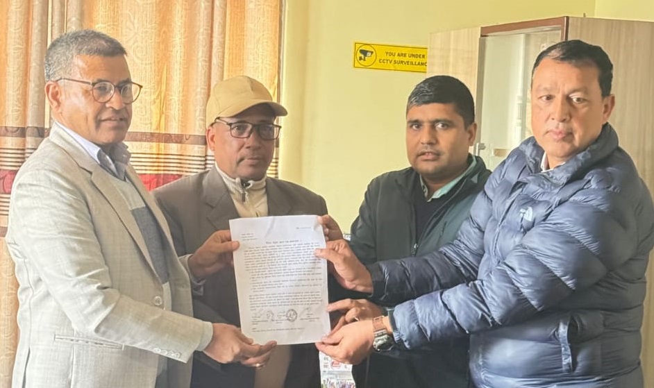 वरिष्ठता मिचेर गरिएको सरुवा र पदस्थापन नसच्याए आन्दोलन गर्ने