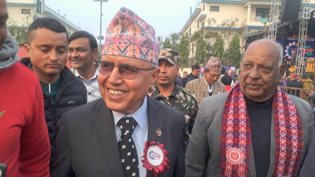 निजी क्षेत्रलाई विश्वास गरेर मात्रै आर्थिक समृद्धि सम्भव छ, संघीयताको मर्म अनुसार अधिकार तल्लो तहसम्म पुर्‍याउँछौँ : अर्थमन्त्री खनाल
