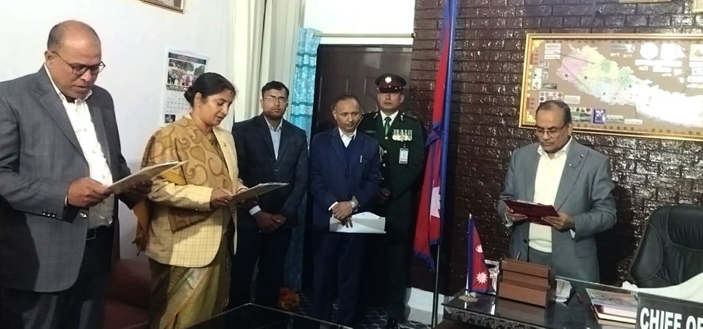 मधेस सरकार विस्तार, दुई मन्त्रीले लिए शपथ