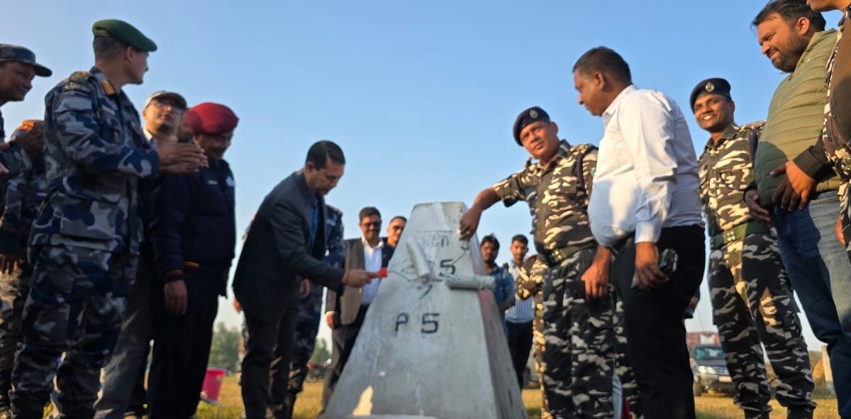 सुनसरीमा सीमास्थित स्तम्भहरूको मर्मत तथा रंगरोगन