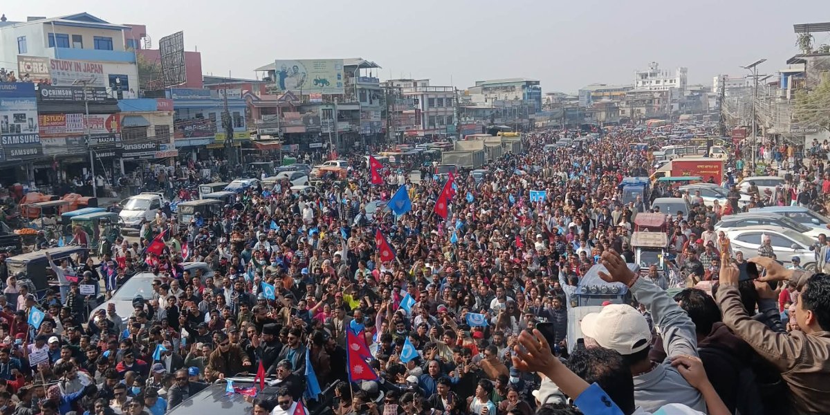 उम्मेदवारी दर्ताका लागि निर्वाचन कार्यालयतर्फ अघि बढे बालेन