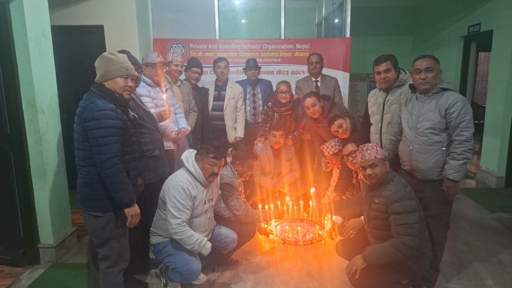 स्थापना दिवसमा मोरङ प्याब्सनद्धारा विद्यार्थीलाई न्यानो कपडा र खाद्यान्न सहयोग