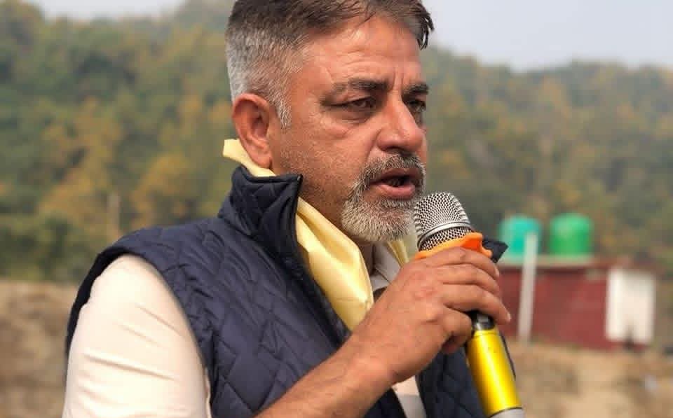 कांग्रेस दमक नगर सभापति प्रकाश प्रसाईंद्वारा पार्टी परित्याग, रास्वपा प्रवेश गर्ने