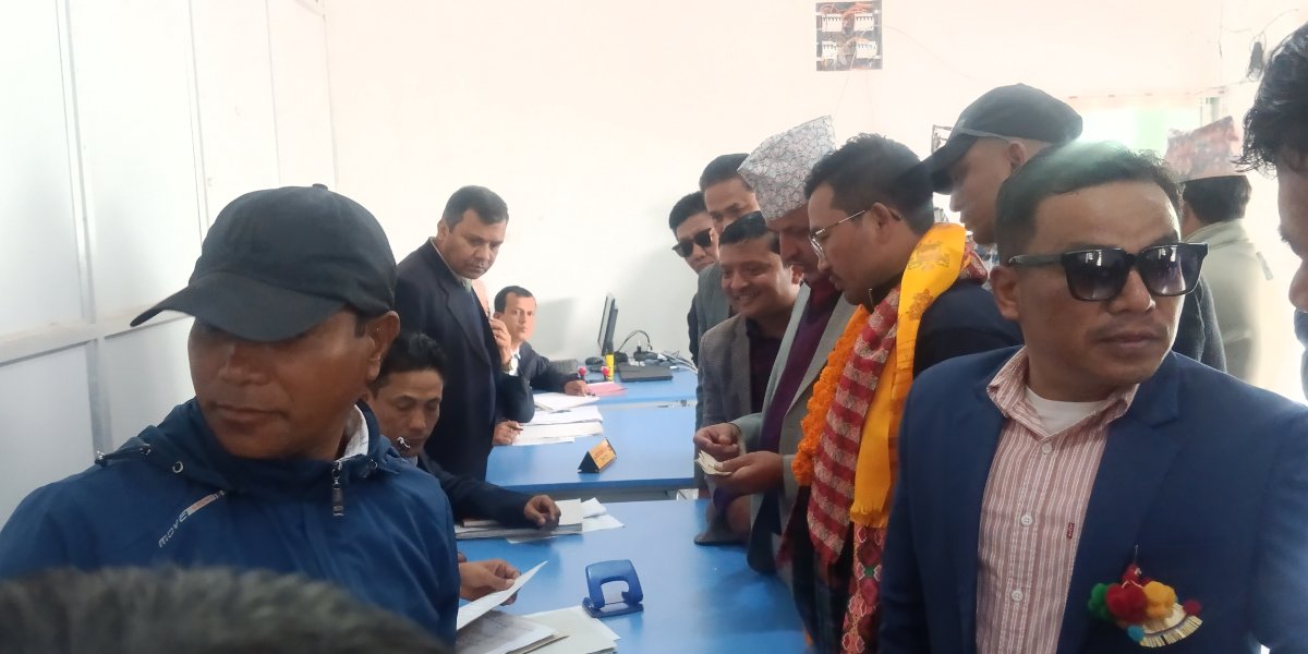 झापा ५ मा नेकपाका रन्जितले गरे उम्मेदवारी दर्ता