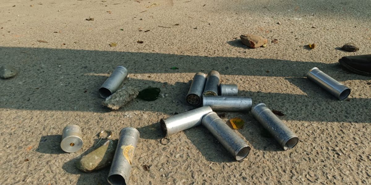 तनावग्रस्त लौकहीको १७ तस्बिर
