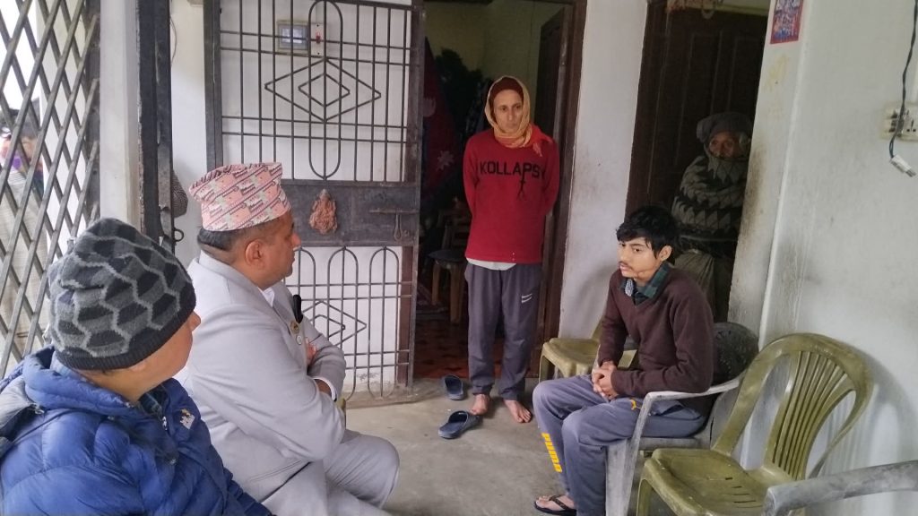 मन्त्री पराजुलीद्धारा जेनजी आन्दोलनका घाइते ढकालसँग भेट