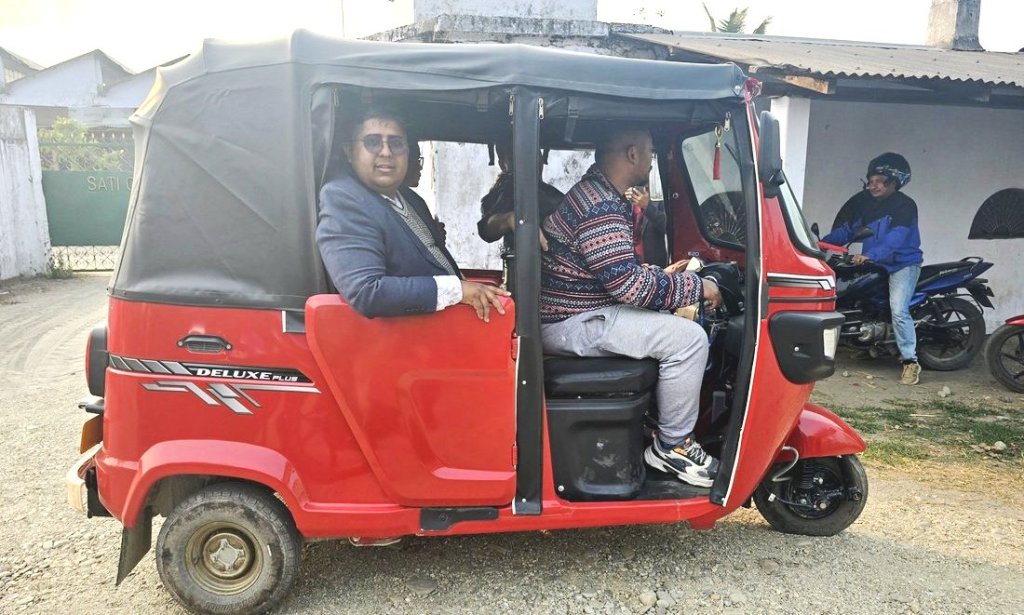 झापा–१ मा इन्जिनियर अशेष घिमिरेको फरक चुनावी शैली