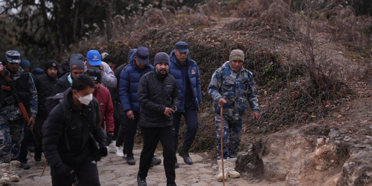 पाथिभरा पुगे बालेन शाह
